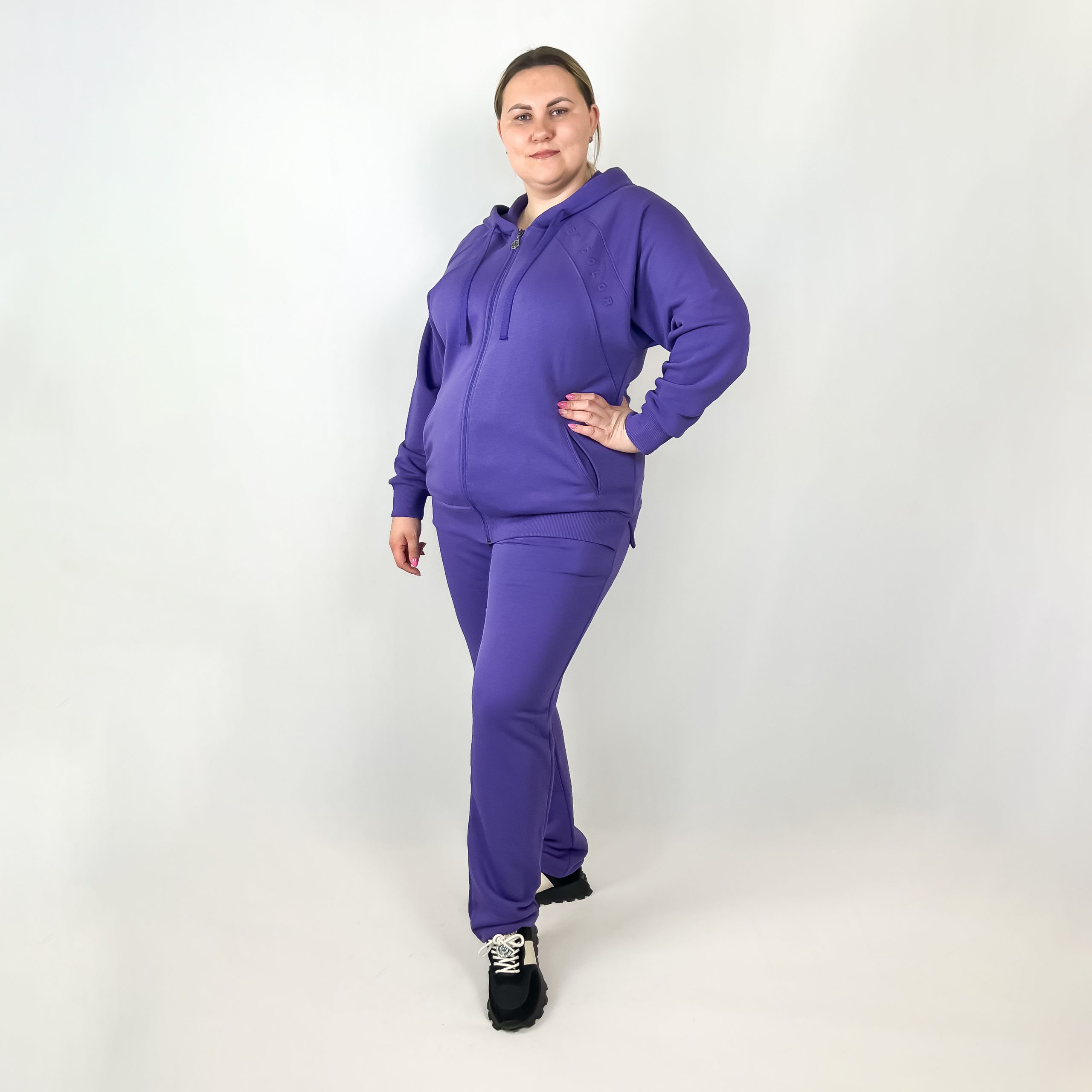 Sportinis kostiumas „Violeta“
